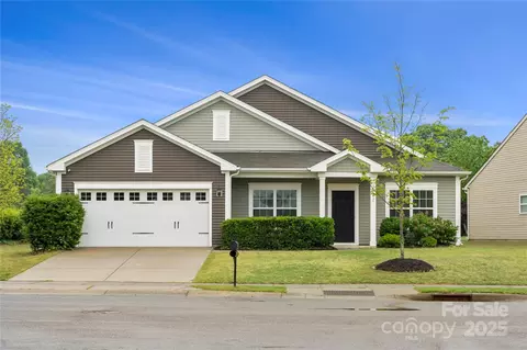 13012 Hunting Birds Ln, Charlotte, NC 28278