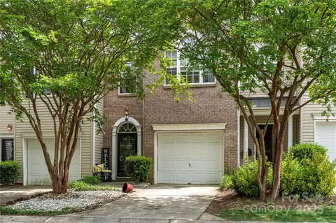5310 Glenlea Walk Ln, Charlotte, NC 28216