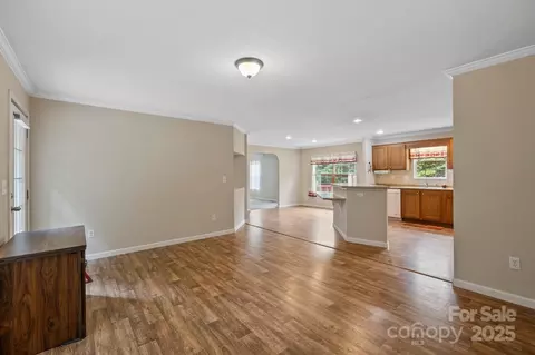 Living - 255 Jackson Loop Rd, Flat Rock, NC 28731 photo 2 of 6