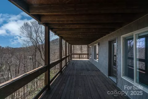 150 Squirrel Corn Ln, Sugar Mountain, NC 28604 photo 38