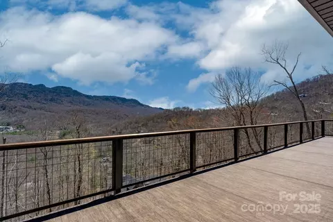 150 Squirrel Corn Ln, Sugar Mountain, NC 28604 photo 21