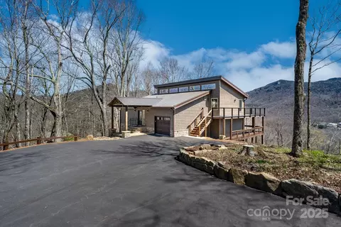 150 Squirrel Corn Ln, Sugar Mountain, NC 28604 photo 2