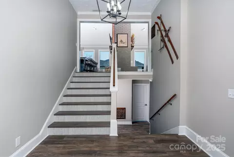 150 Squirrel Corn Ln, Sugar Mountain, NC 28604 photo 9