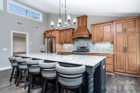 150 Squirrel Corn Ln, Sugar Mountain, NC 28604 photo 13