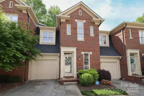 879 Park Slope Dr, Charlotte, NC 28209