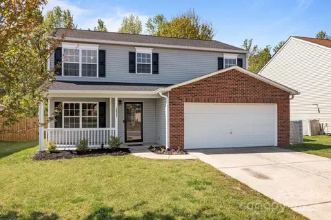 10937 Dry Stone Dr, Huntersville, NC 28078