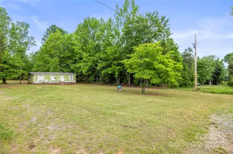 1317 Requa Rd, Cherryville, NC 28021