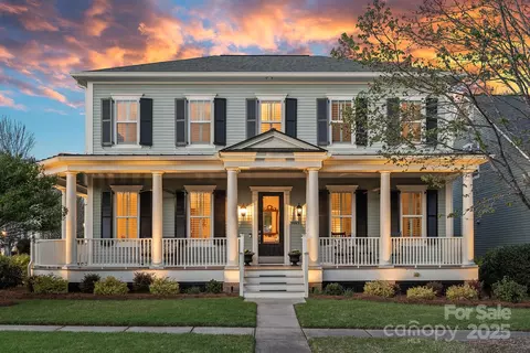 9803 Tree Canopy Rd, Charlotte, NC 28277