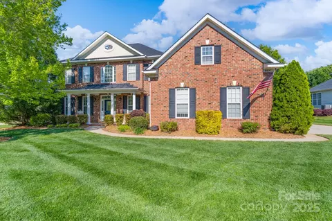 8014 Avanti Dr, Marvin, NC 28173