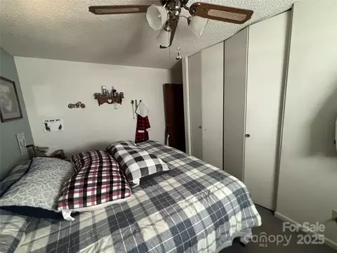 Bedroom - 22 Heritage View Rd, Hickory, NC 28601 photo 3 of 5