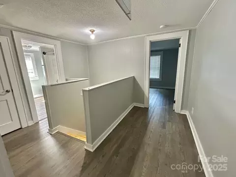 Entry Way - 121 W 11th St, Oakboro, NC 28129 photo 1 of 2