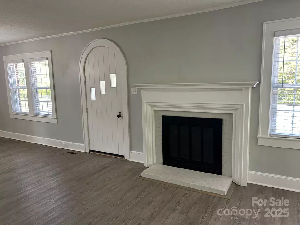 Living - 121 W 11th St, Oakboro, NC 28129 photo 2 of 4