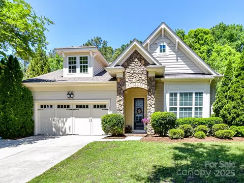 8708 Soaring Eagle Ln, Waxhaw, NC 28173