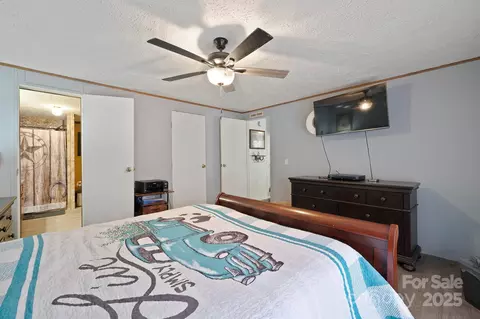 Bedroom - 6282 Lor Rd, Morganton, NC 28655 photo 1 of 4