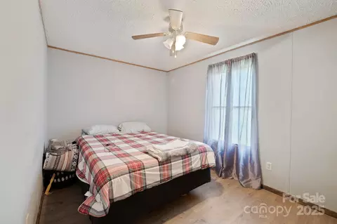 Bedroom - 6282 Lor Rd, Morganton, NC 28655 photo 4 of 4