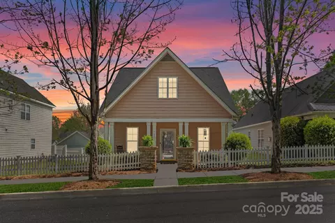 7850 Bud Henderson Rd, Huntersville, NC 28078