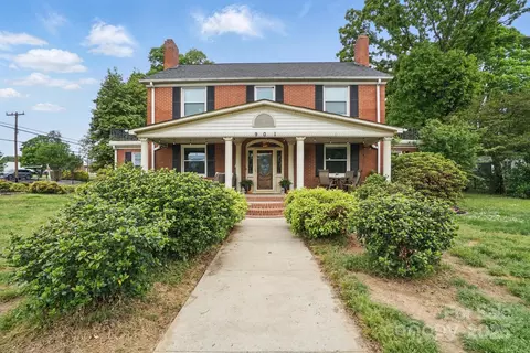 901 Central Dr, Kannapolis, NC 28083