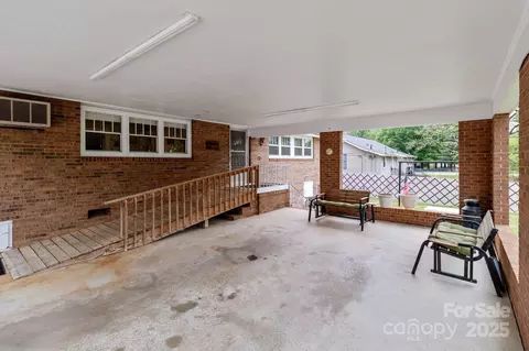 182 Ryan St, Salisbury, NC 28144 photo 4