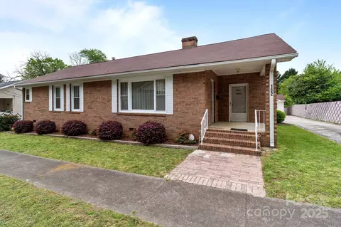 182 Ryan St, Salisbury, NC 28144 photo 2