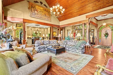 285 Wetherley, Boone, NC 28607 photo 8