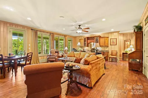 285 Wetherley, Boone, NC 28607 photo 34