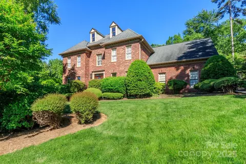 1233 Weymouth Ln, Charlotte, NC 28270