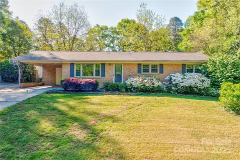 113 Princess Ln, Dallas, NC 28034