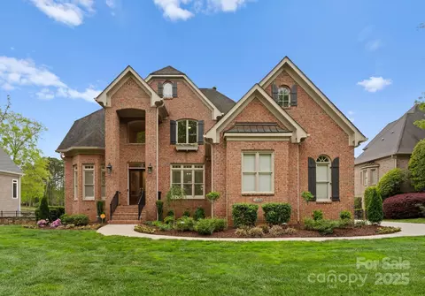 13420 Robert Walker Dr, Davidson, NC 28036