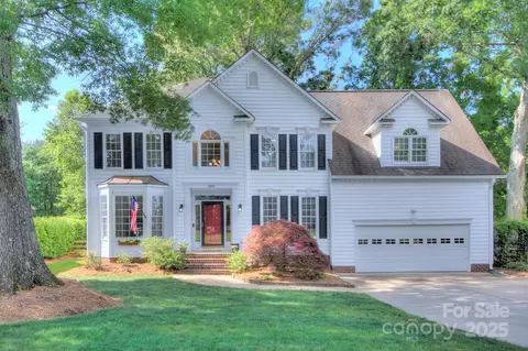 1202 Foxfield Rd, Waxhaw, NC 28173