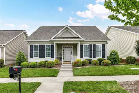 11123 Bailey Park Nature Dr, Cornelius, NC 28031