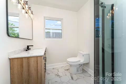 Bath - 112 Circle Dr, Salisbury, NC 28144 photo 3 of 3