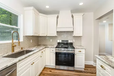 Kitchen - 112 Circle Dr, Salisbury, NC 28144 photo 4 of 5