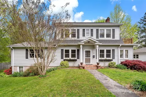 13 Brucemont Pl, Asheville, NC 28806