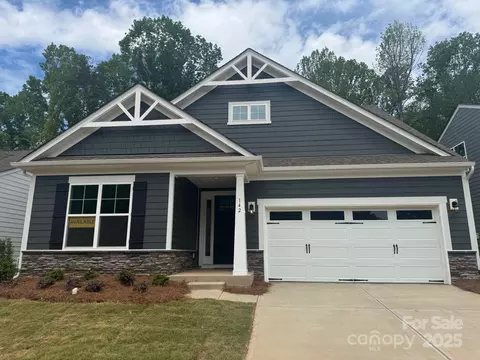 142 Prestwick 18 Way #18, Mooresville, NC 28115