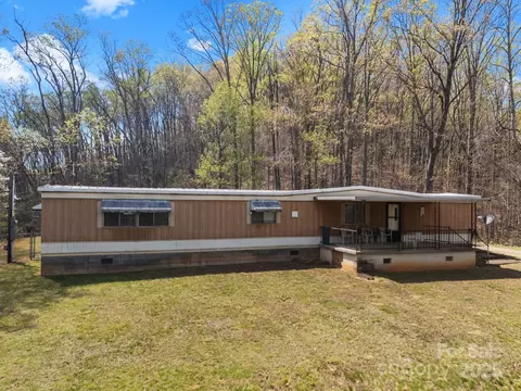 30 Gertrude Ln, Candler, NC 28715