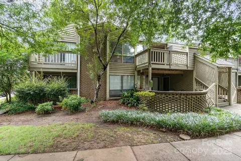 1600 Sharon W 8 Rd W #8, Charlotte, NC 28210