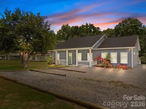 14532 E Rocky River Rd, Davidson, NC 28036