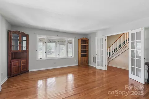Living - 137 Clint Lewis Rd, Boone, NC 28607 photo 4 of 8