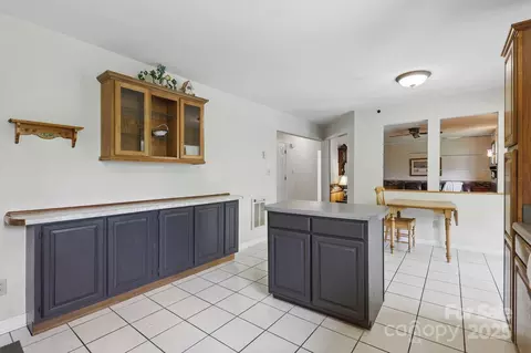 Kitchen - 137 Clint Lewis Rd, Boone, NC 28607 photo 3 of 4
