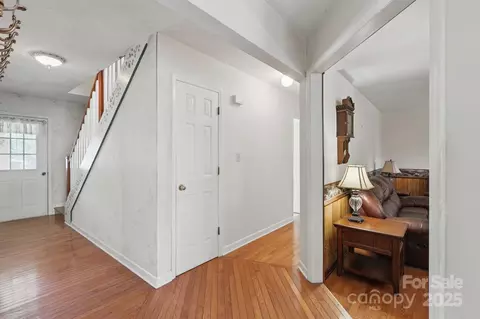 Entry Way - 137 Clint Lewis Rd, Boone, NC 28607 photo 2 of 3