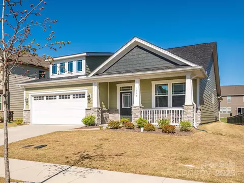 1516 Laggan Ln, Indian Trail, NC 28079