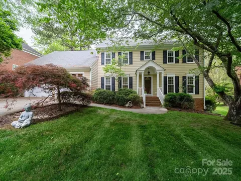 5412 Crosshill Ct, Charlotte, NC 28277