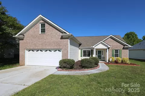 1002 Christobal Ct, Indian Trail, NC 28079