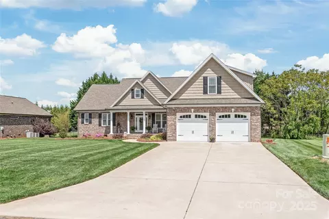 115 Ladybug Ct, Statesville, NC 28625
