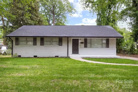 816 Echo Glen Rd, Charlotte, NC 28213