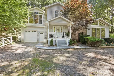 1848 Howards Creek Rd, Boone, NC 28607