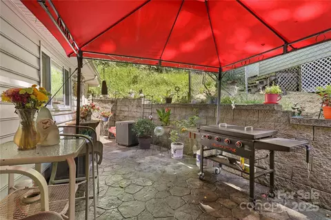 Exterior - 1848 Howards Creek Rd, Boone, NC 28607 photo 8 of 13