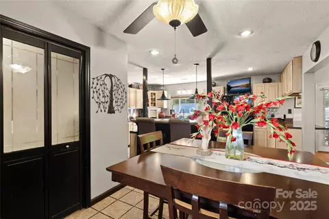 Dining - 1848 Howards Creek Rd, Boone, NC 28607 photo 1 of 2