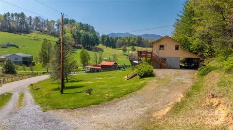21 Barkers Ln, Clyde, NC 28721 photo 7
