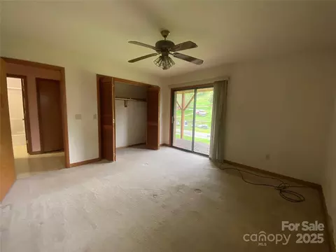 21 Barkers Ln, Clyde, NC 28721 photo 19